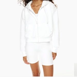 Aritzia! Tna cozy fleece boyfriend boxy zip up